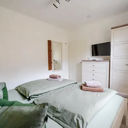 Am Waldteich דירה שוורין